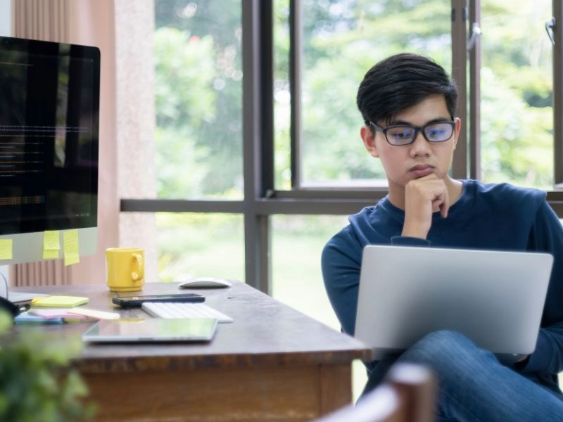 réseaux sociaux à Niort (79)
